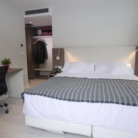Hotel Ciudadela Pamplona Kültér fotó